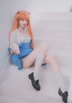巨龙征服风韵美妇_720在线视频观看